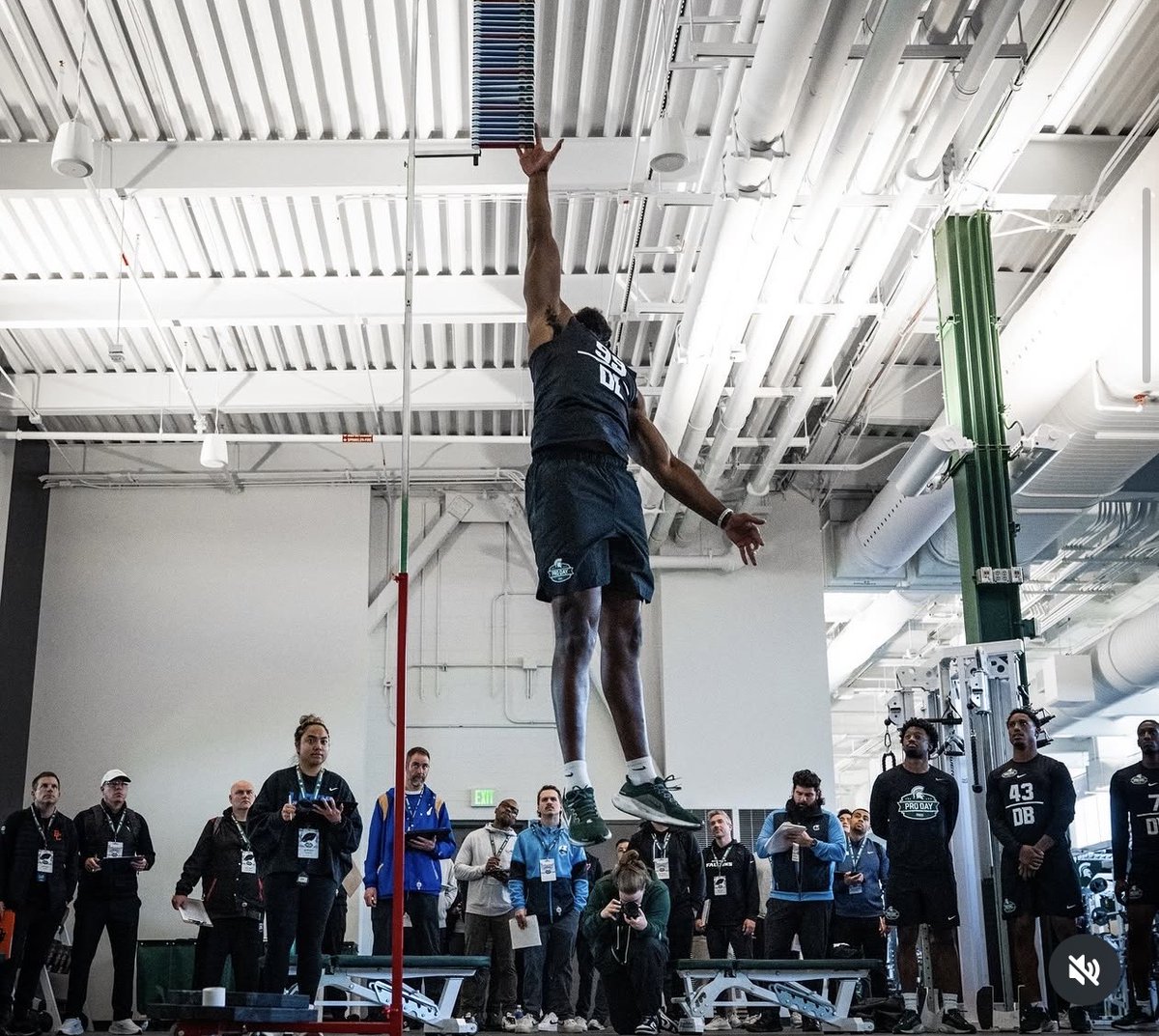McCallieFB's tweet photo. Quindarius Dunnigan ‘19 showed out at his pro day! We are excited to see which NFL team comes calling next week! #path2thedraft #WEareMcCallie #GBB https://t.co/G3d61rJG5d
