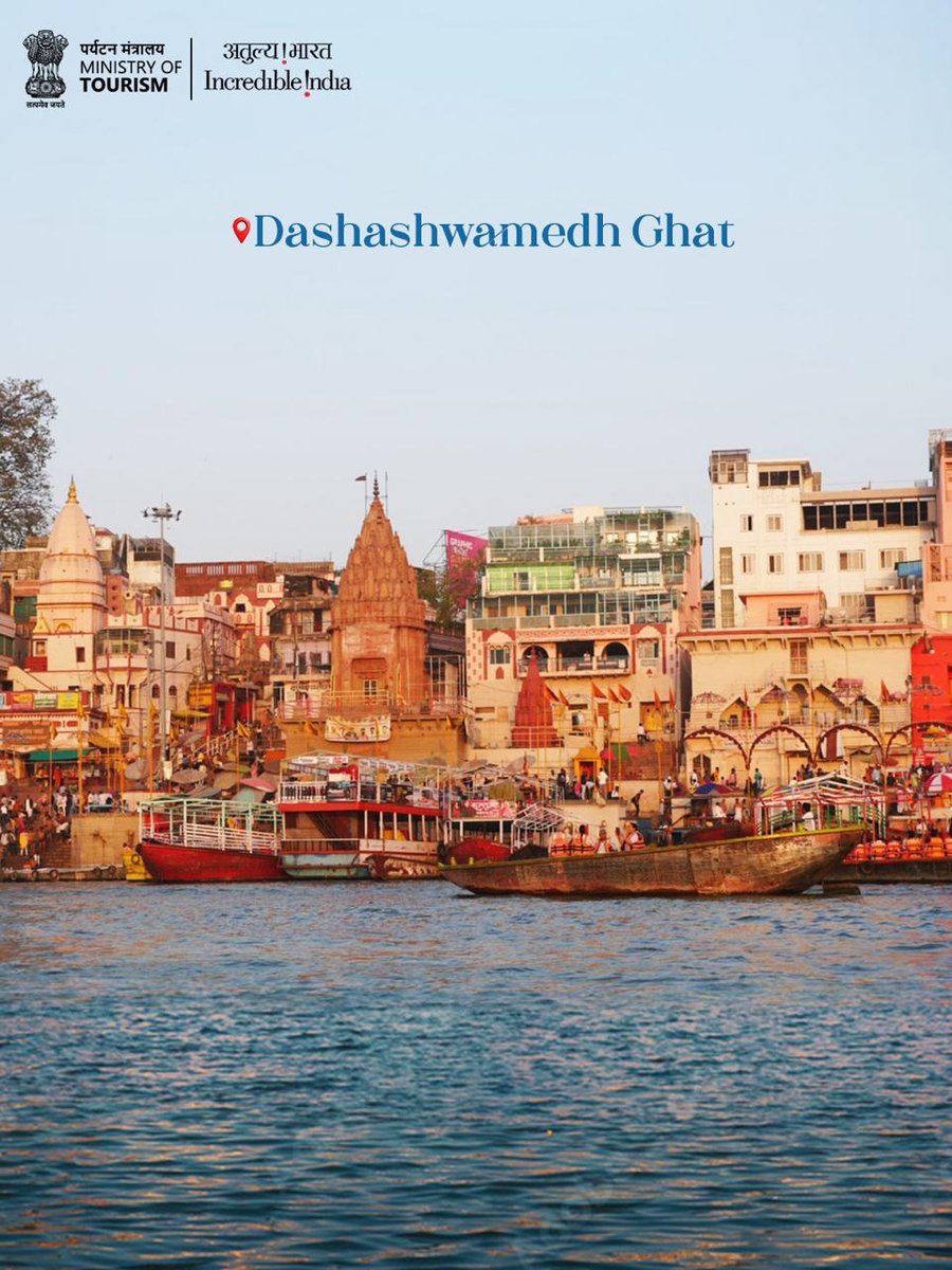 tourismgoi's tweet image. One of the world’s oldest living cities, #Varanasi unfolds along the sacred ghats of the Ganga River as a timeless tapestry of spirituality and culture. 

#IncredibleIndia #UttarPradesh #India #Ganga