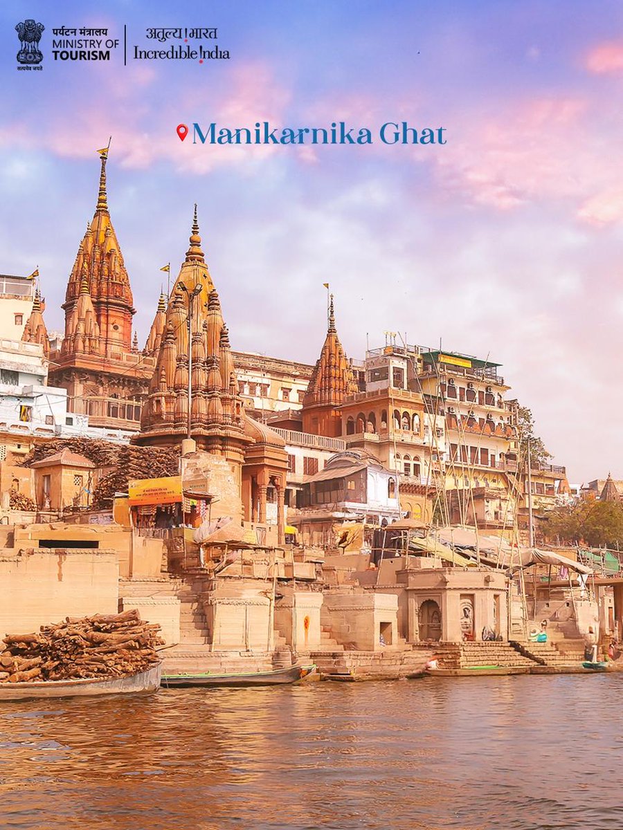 tourismgoi's tweet image. One of the world’s oldest living cities, #Varanasi unfolds along the sacred ghats of the Ganga River as a timeless tapestry of spirituality and culture. 

#IncredibleIndia #UttarPradesh #India #Ganga