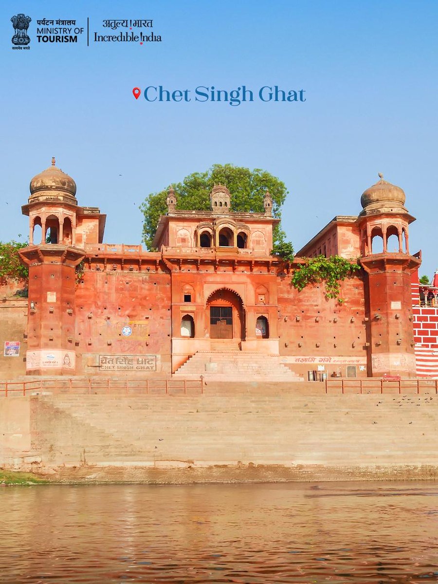 tourismgoi's tweet image. One of the world’s oldest living cities, #Varanasi unfolds along the sacred ghats of the Ganga River as a timeless tapestry of spirituality and culture. 

#IncredibleIndia #UttarPradesh #India #Ganga