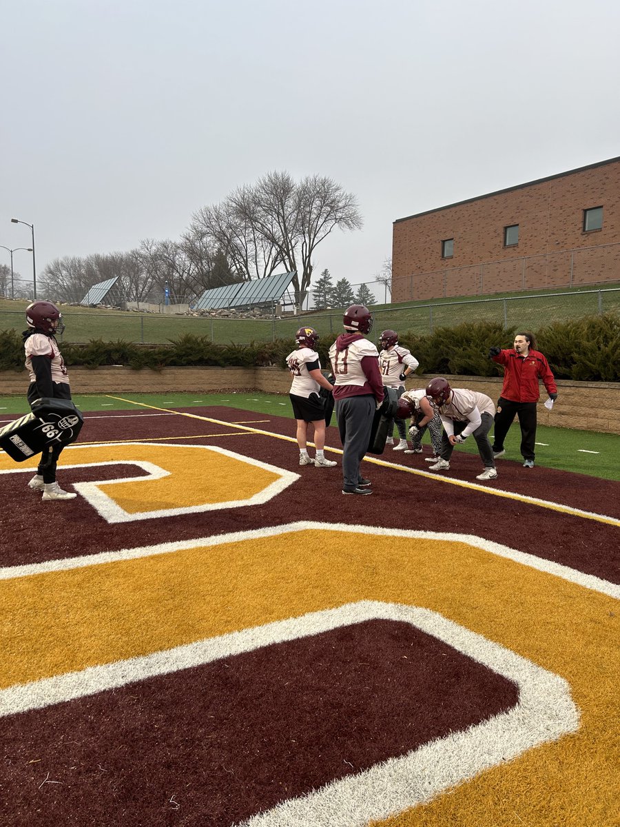 UMMFootball's tweet image. Spring Ball Day 3️⃣

#TEAM #RollCougs🐾
