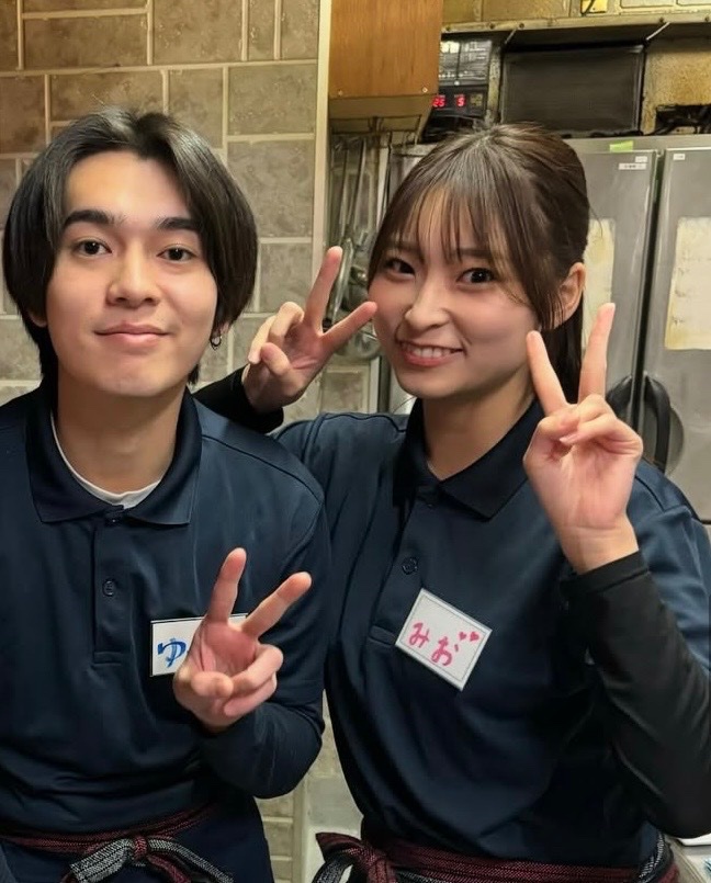 gareth_rp's tweet photo. バイトな日常のみおみおグラビアの仕事もやってたんや
服着ててもエロがられてるんにww https://t.co/tqmGBIJgHv