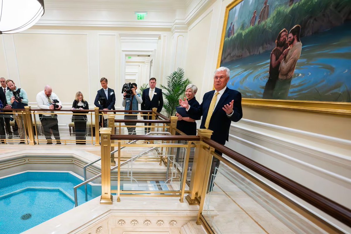 Peacemaking Saint tweet media