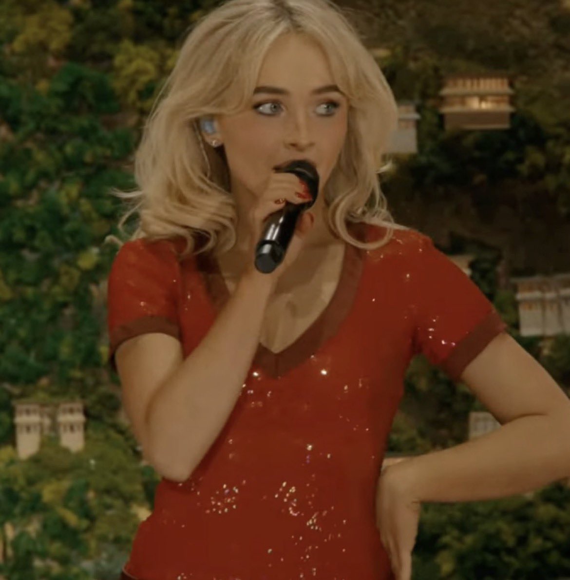 SpotifySabrina 🐾 tweet media