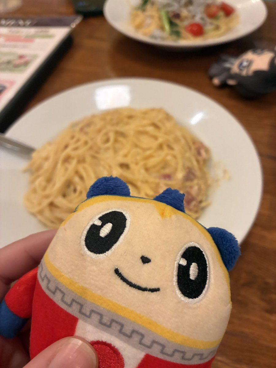 くろねちゃんとコナン見てきたどー！！面白かったｾﾗﾁｬﾝ頑張ってて私にっこり😌
後ｺｳﾒｲｻﾝやっとパスタ食べれたね😉