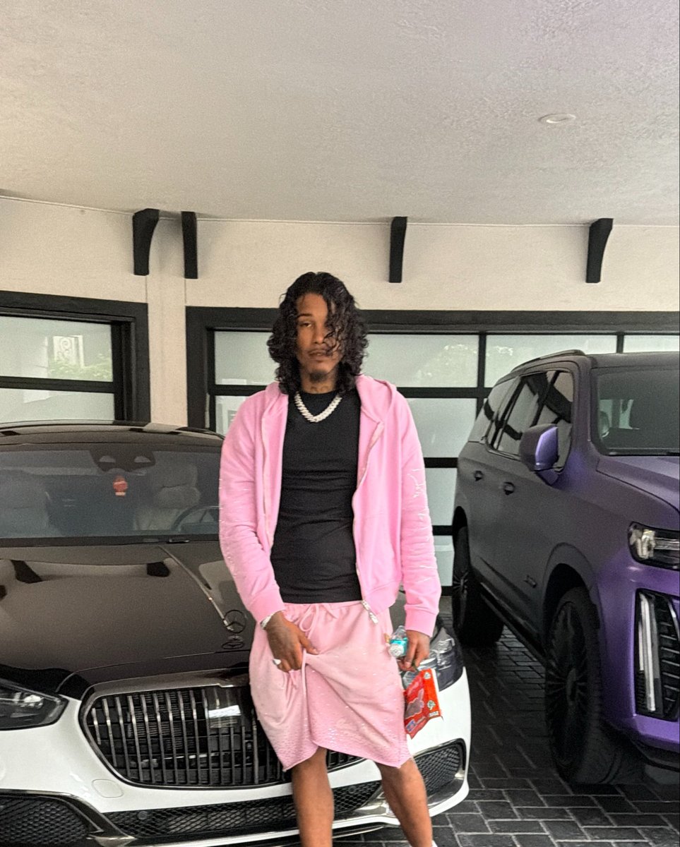 2ToneEA's tweet image. Money On Me Dropping Next Week 🦅🖤 #EA #ImRichNow