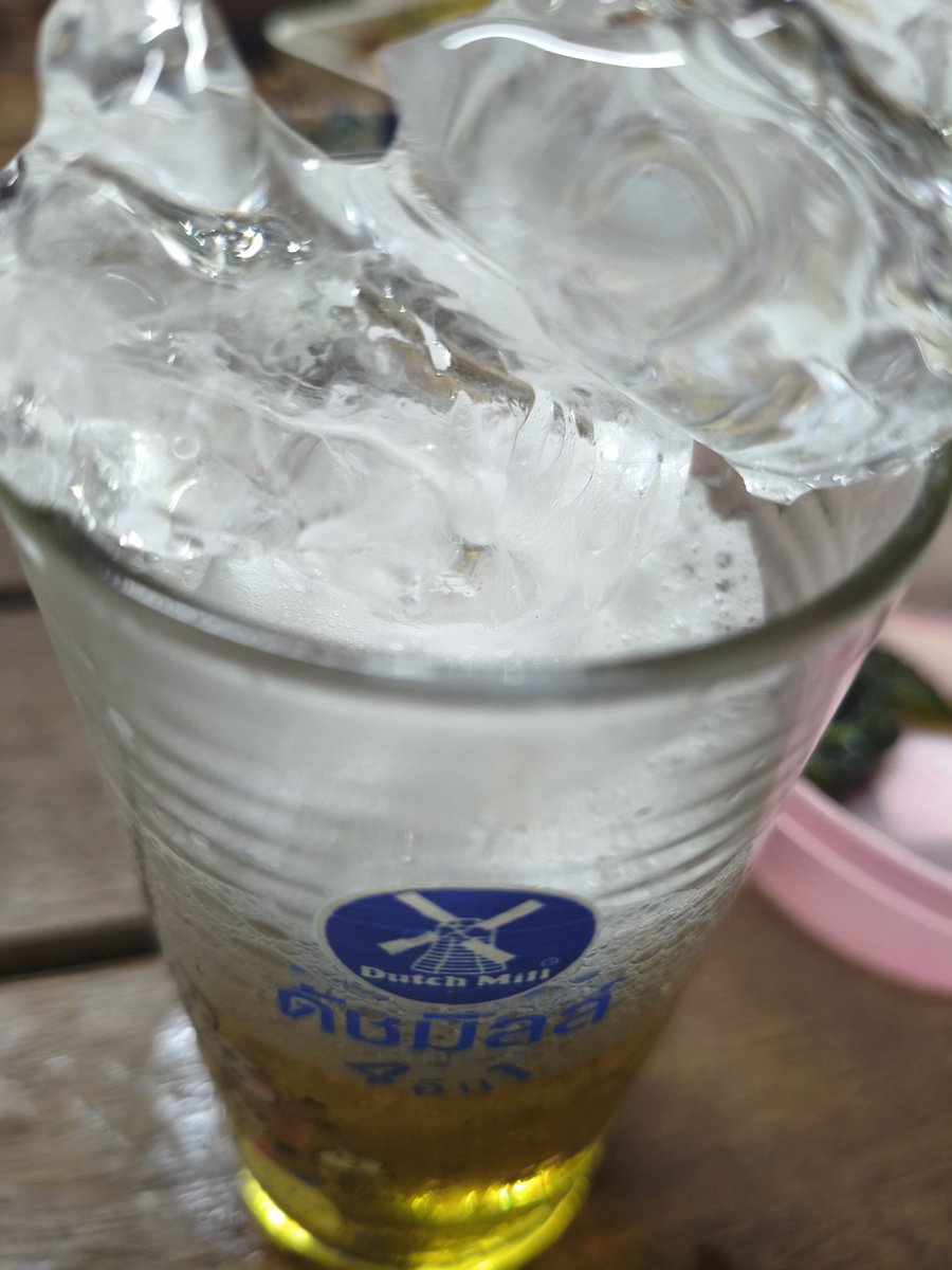 หญิงแต้วเองคร้า tweet media