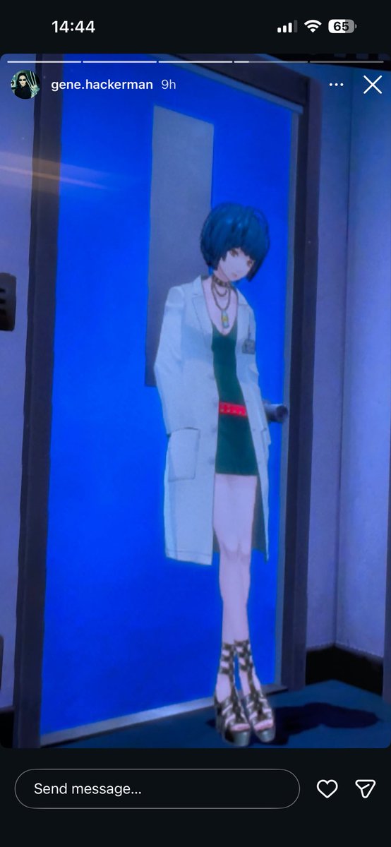 ScrambledFaz's tweet image. The Weeknd playing Persona 5 Royal

he seems to be a fan of Tae Takemi ( first pic from a few days ago )