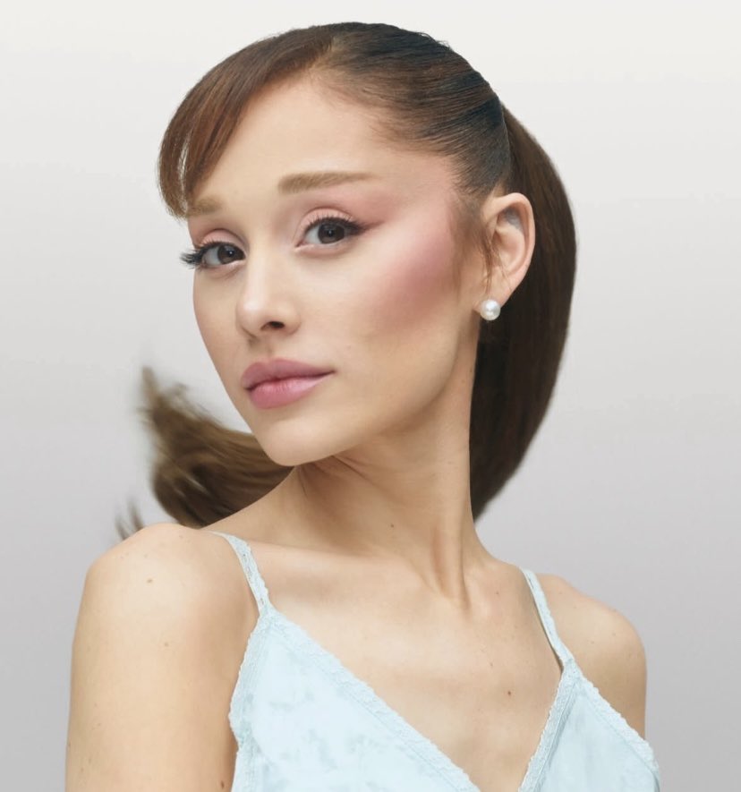 lohan🥂 tweet media