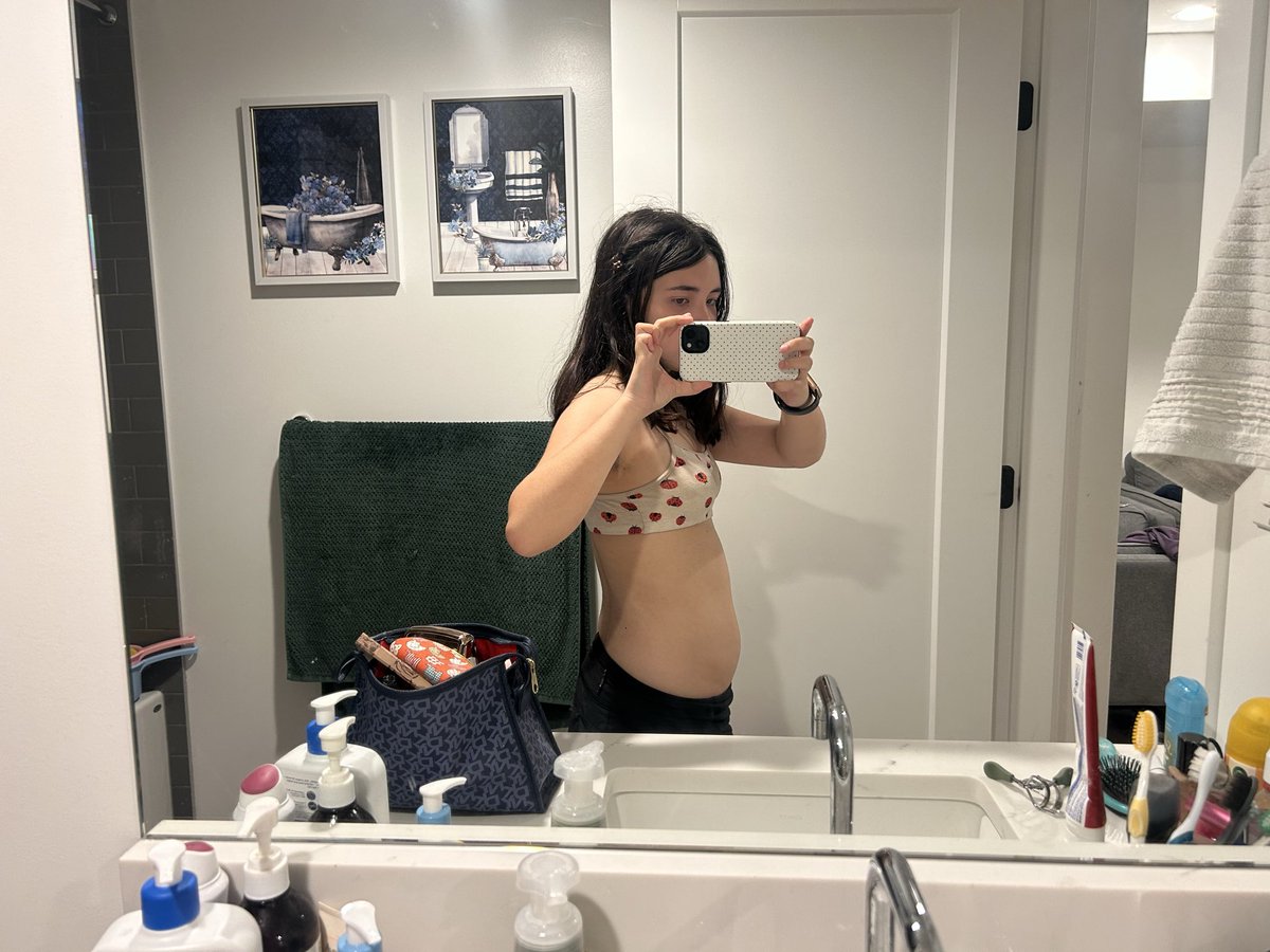 AnaInkDiary's tweet photo. Post Binge🐷 #fatspo #big #edtwt #proana #meanpso https://t.co/lSlKCghKOj