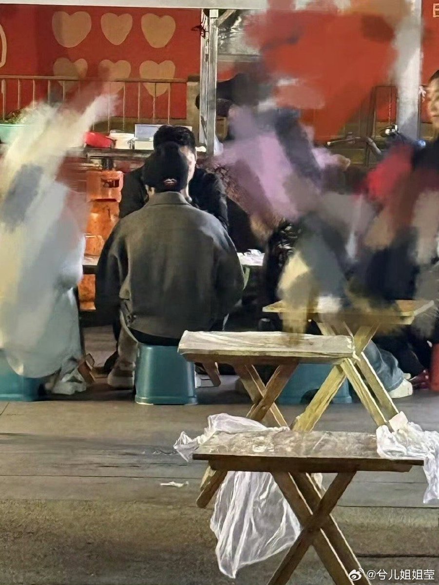 clementine tweet media