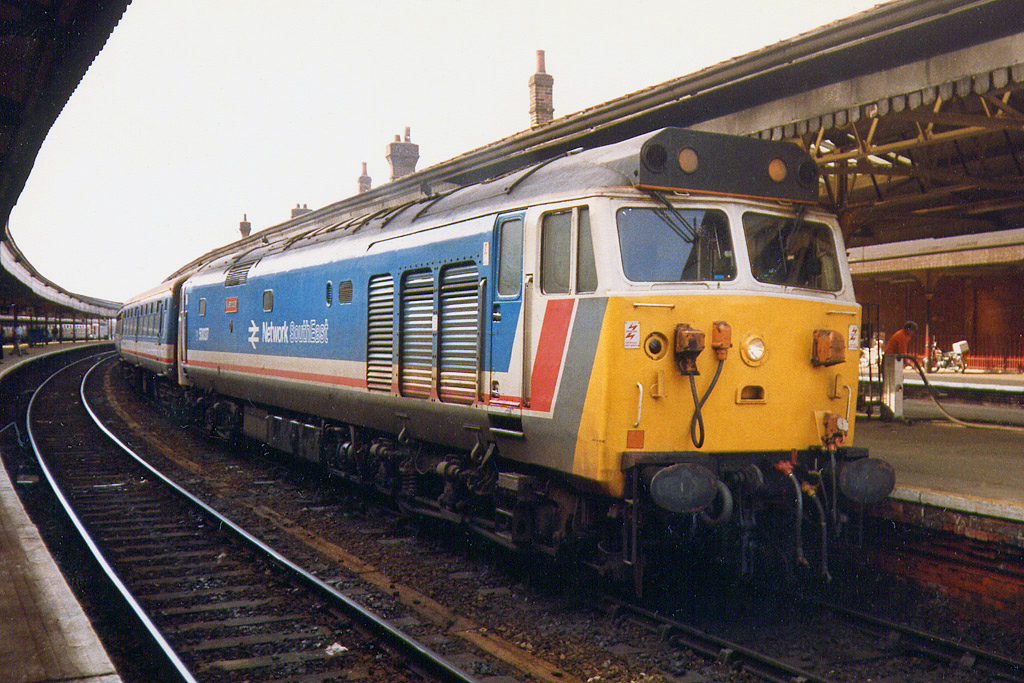 RexKram55112378's tweet image. I had to visit the NHS Walk-In Centre in Fratton yesterday and in doing so I passed down Rodney Road, Anson Road, Invincible Way and Illustrious Drive. #Class50
