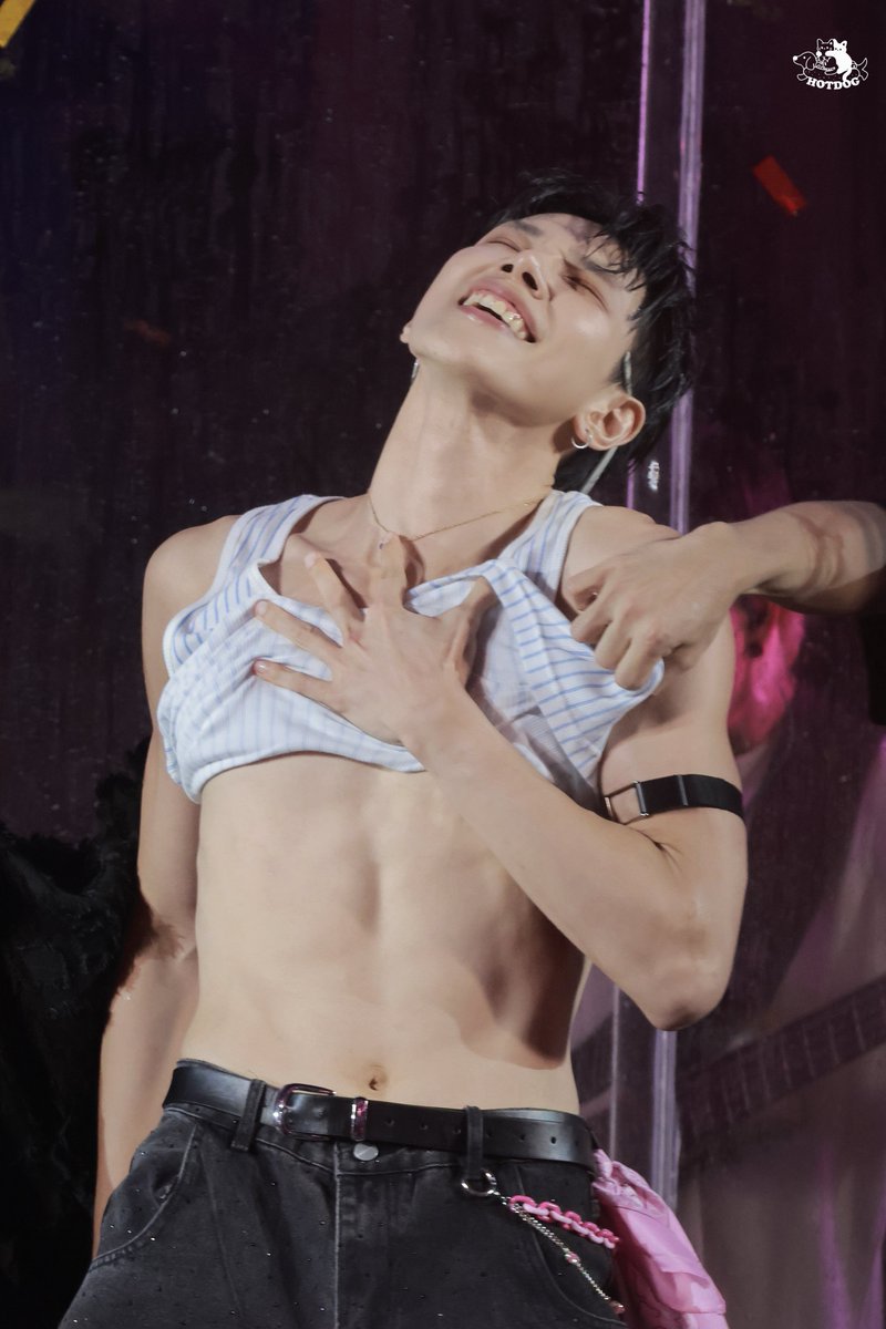 [260414]
เซ็กซี่มากกกกกก

DAOU SONGKRAN 2026
#DAOUROUTESUMMER2026
#ต้าห์อู๋ #DAOU #oueiija