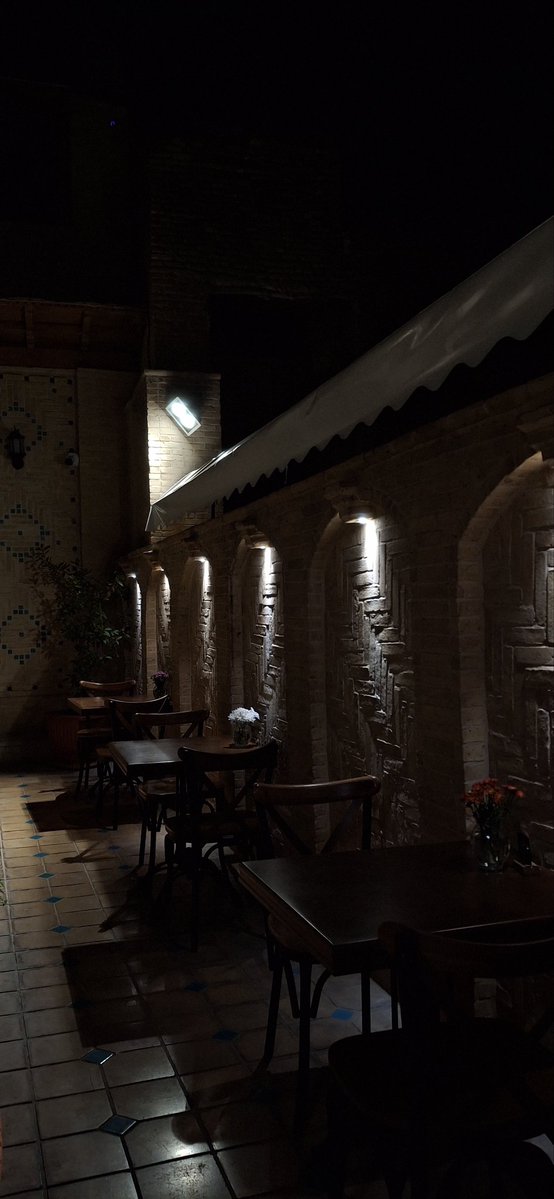 Sinashahch tweet media