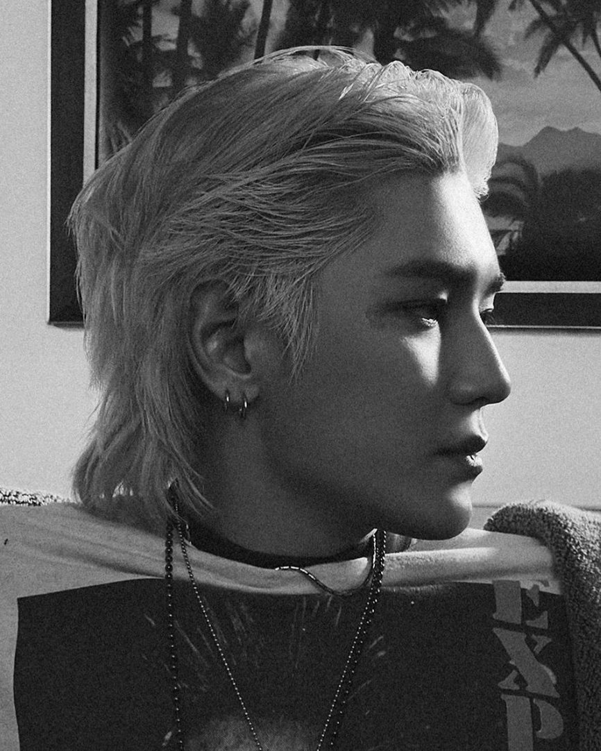 TᗩEYOᑎG ᗯYᒪᗪ - TᕼE 1ᔕT ᗩᒪᗷᑌᗰ ➫ 05.18 tweet media