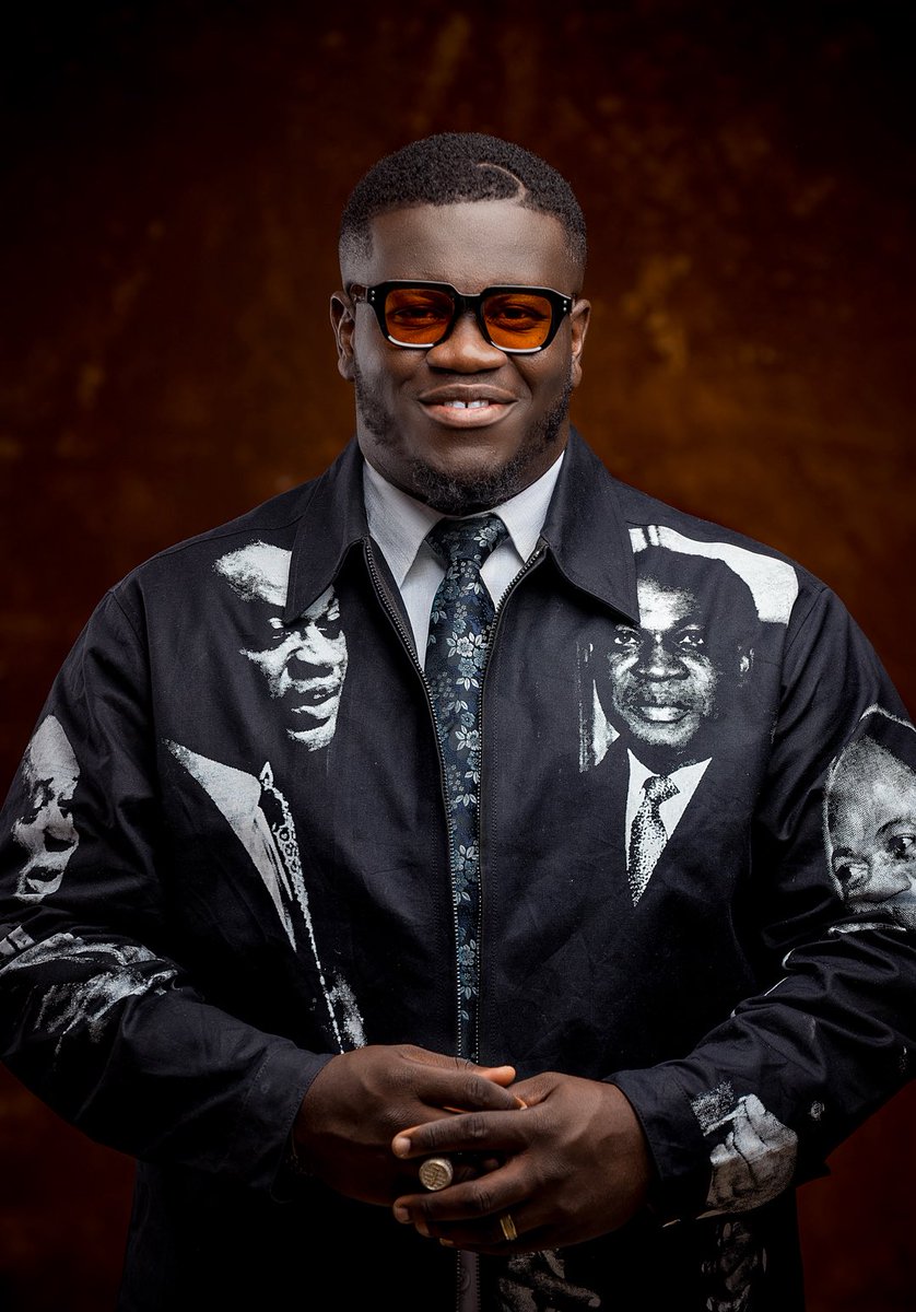 AntonioReisBrnd's tweet photo. Happy birthday to our able photographer and super model, Ohene Fiifi Emmanuel 🎁🎂🍾🎉.
Thank you so much for the great service to our brand. We appreciate you so much.
Model - @manuelphotos_1
Jacket - OSAAGYEFO JACKET (Dr. Kwame Nkrumah)
Collection - BLACK EXCELLENCE 1.0
Brand - @AntonioReisBrnd
📸 - @manuelphotos_1