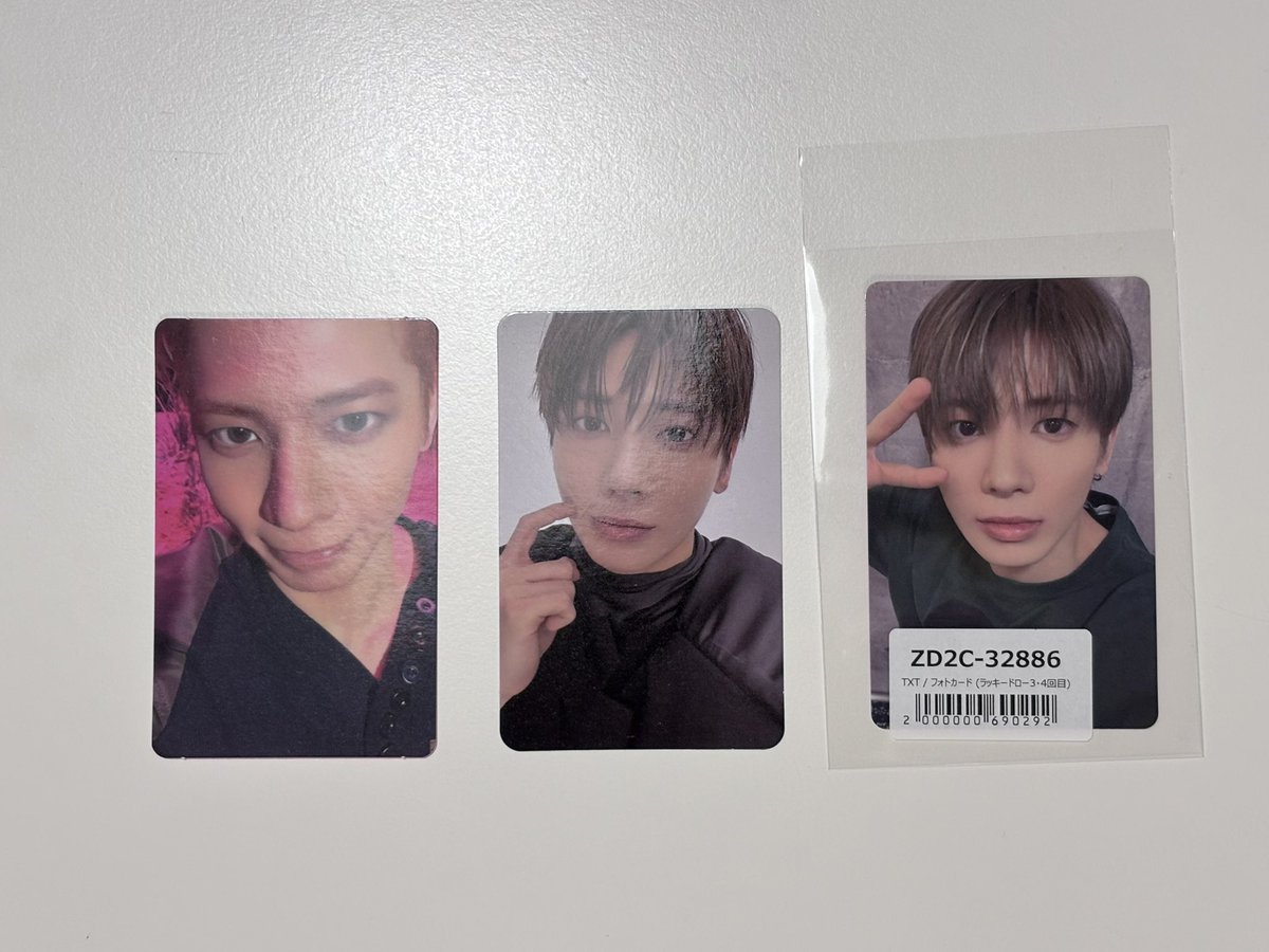 moooooris tweet media