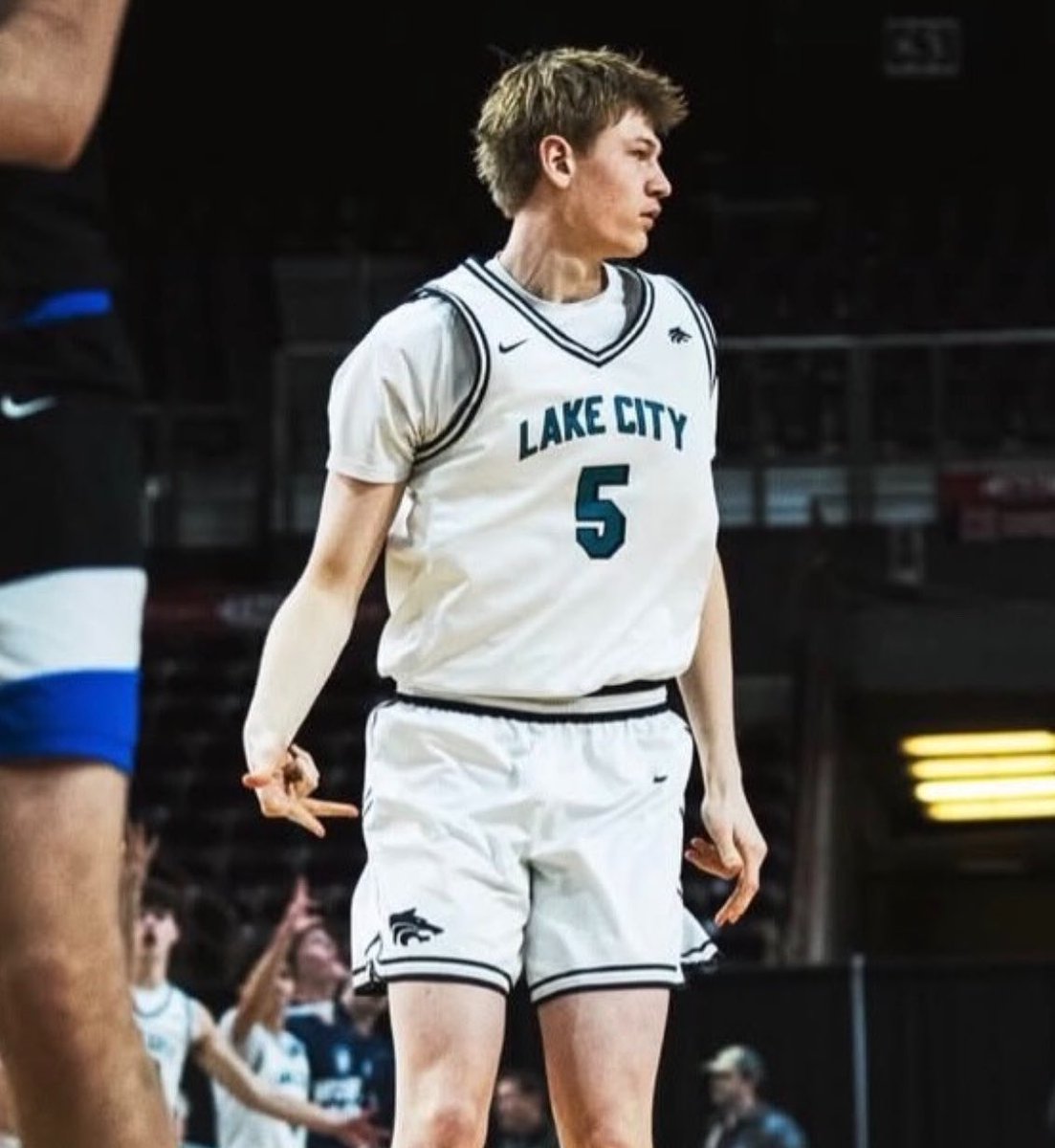 recruitszone's tweet photo. INFO: 2027 prospect Jordan Carlson (@CarlsonJordan34) has been hearing recently from the following schools, a source tells @madehoops :

St. Mary’s
Idaho (offer)
Utah
Fresno State
Utah Valley
UC San Diego

Was named the 25-26 Idaho Gatorade Player of the Year as a junior. 

Playing for 17U Select Basketball Pro16 this summer.