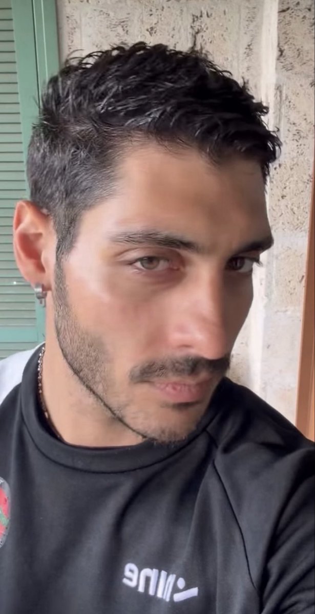 Mara/Prestinez dietro di me 🐻🐴🐕 tweet media