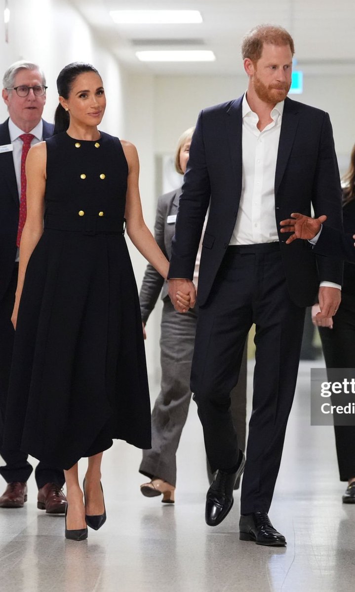 Snarky Guy tweet media