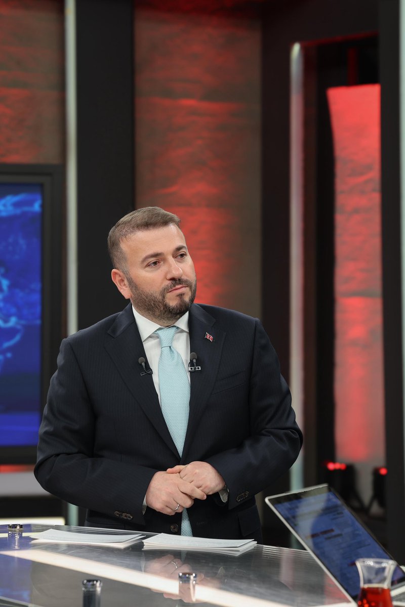 mcandaroglutr's tweet photo. Bugün Habertürk canlı yayınında Arnavutköy’ümüzü konuştuk.

Gerçekleştirdiğimiz çalışmalarımızı ve önümüzdeki sürece dair hedeflerimizi paylaştık.

Yayında emeği geçen herkese teşekkür ediyorum. https://t.co/AeVSe0vYwb