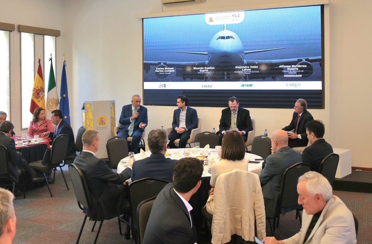 cmmerino's tweet photo. Participé en el panel “Infraestructura aeroportuaria en México: inversiones y oportunidades hacia 2030”, organizado por la @camescommx.

Reafirmamos la importancia de la coordinación público-privada para un sistema aeroportuario más eficiente, sostenible y al servicio de México. https://t.co/iM3cd97381