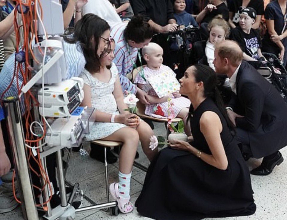 MeghansMole©️ tweet media