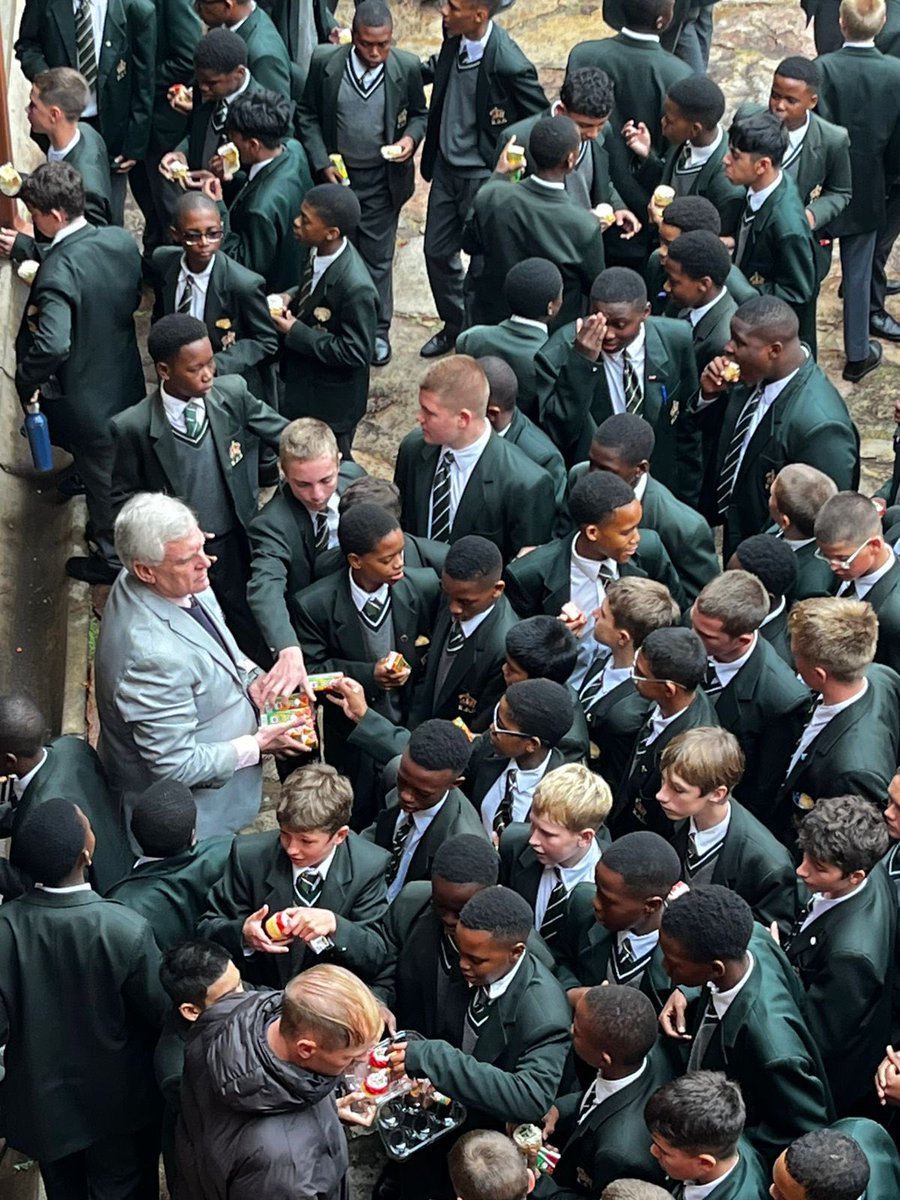 KingEdVIISchool's tweet photo. Celebrating 124 years of excellence, spirit &amp; brotherhood! 🎉

On 14 April 2026, King Edward VII School marked its birthday with cupcakes, juice &amp; school pride.

Here’s to 124 years strong! https://t.co/0wYDVtluaV