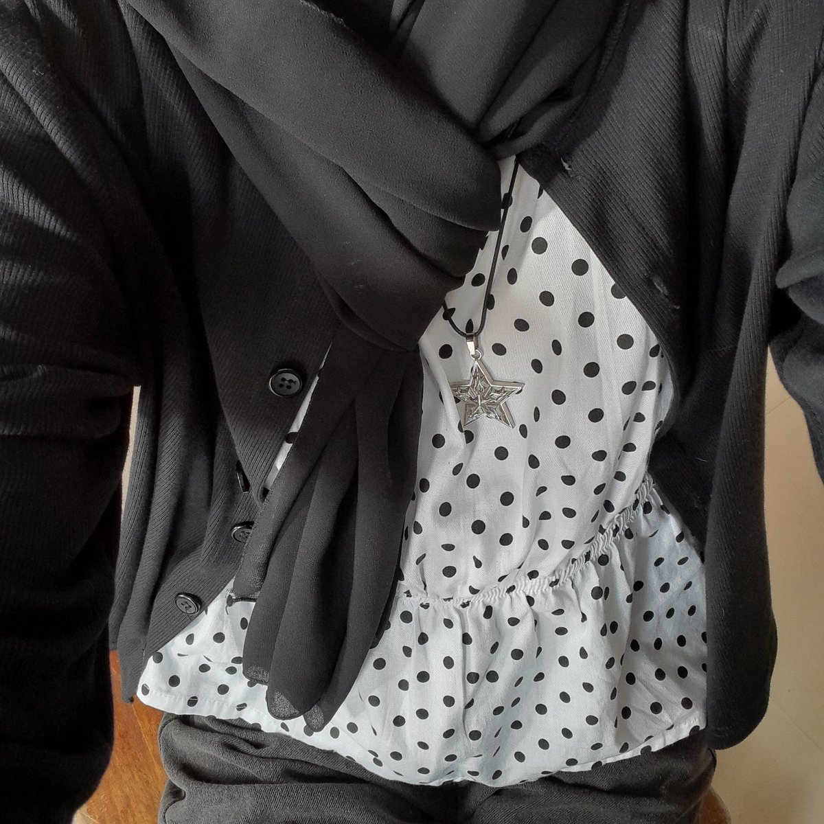 bella 𝜗ৎ tweet media