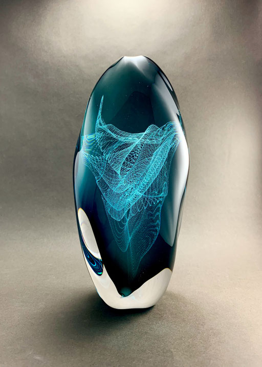 Pickaxe84199830's tweet image. #glass 
Mio Kosaka, b. 1982 - Hokkaido, Japan