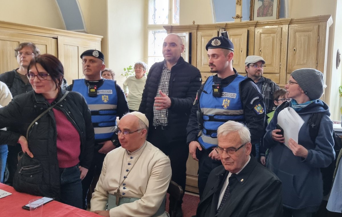 Toroczkai László tweet media