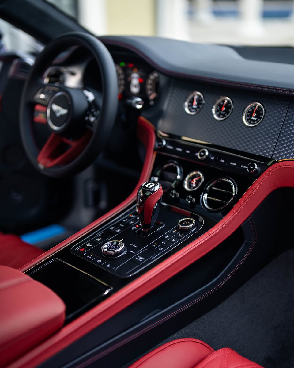 Bentley Continental GT Azure 🖤🖤