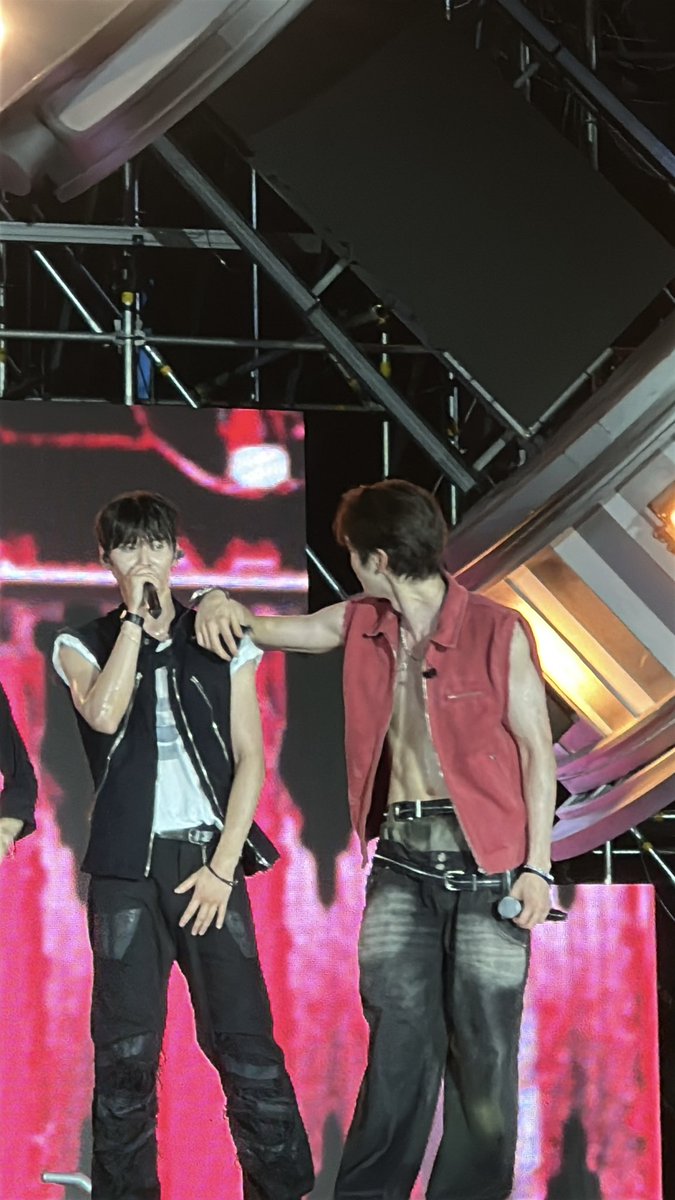 wt ♡ ˚. tweet media