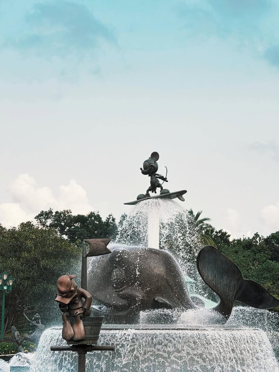 pfayehyolic's tweet image. photos by peraya #FayePeraya