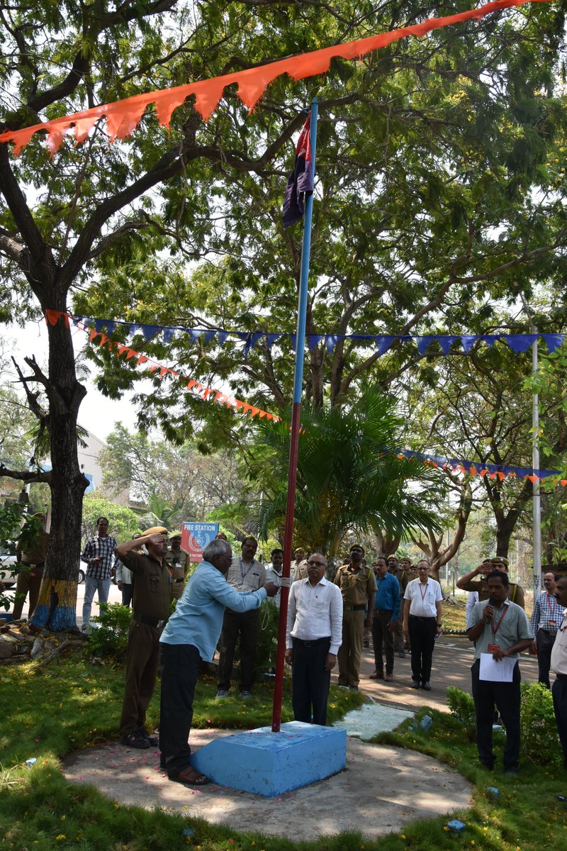avnlofmkpro's tweet photo. Fire Service Week commenced today (14.04.2026) at AVNL OFMK with Flag Hoisting by Shri S. S. Prasad, CGM, followed by his address on fire safety and preparedness. Officers, Unions, Associations, Works Committees &amp; JCM members actively participated https://t.co/yAjAAD0NlG