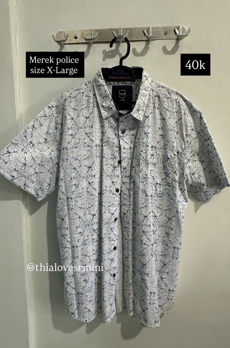 thialovesrinini's tweet photo. haii ada yang cari kemeja cowok / laki laki ?
Take all dari 105k jadi 75k include pack dapat 3 baju merek police ! 😭.
Co by oren yaa https://t.co/EdNXFR7Fzx
