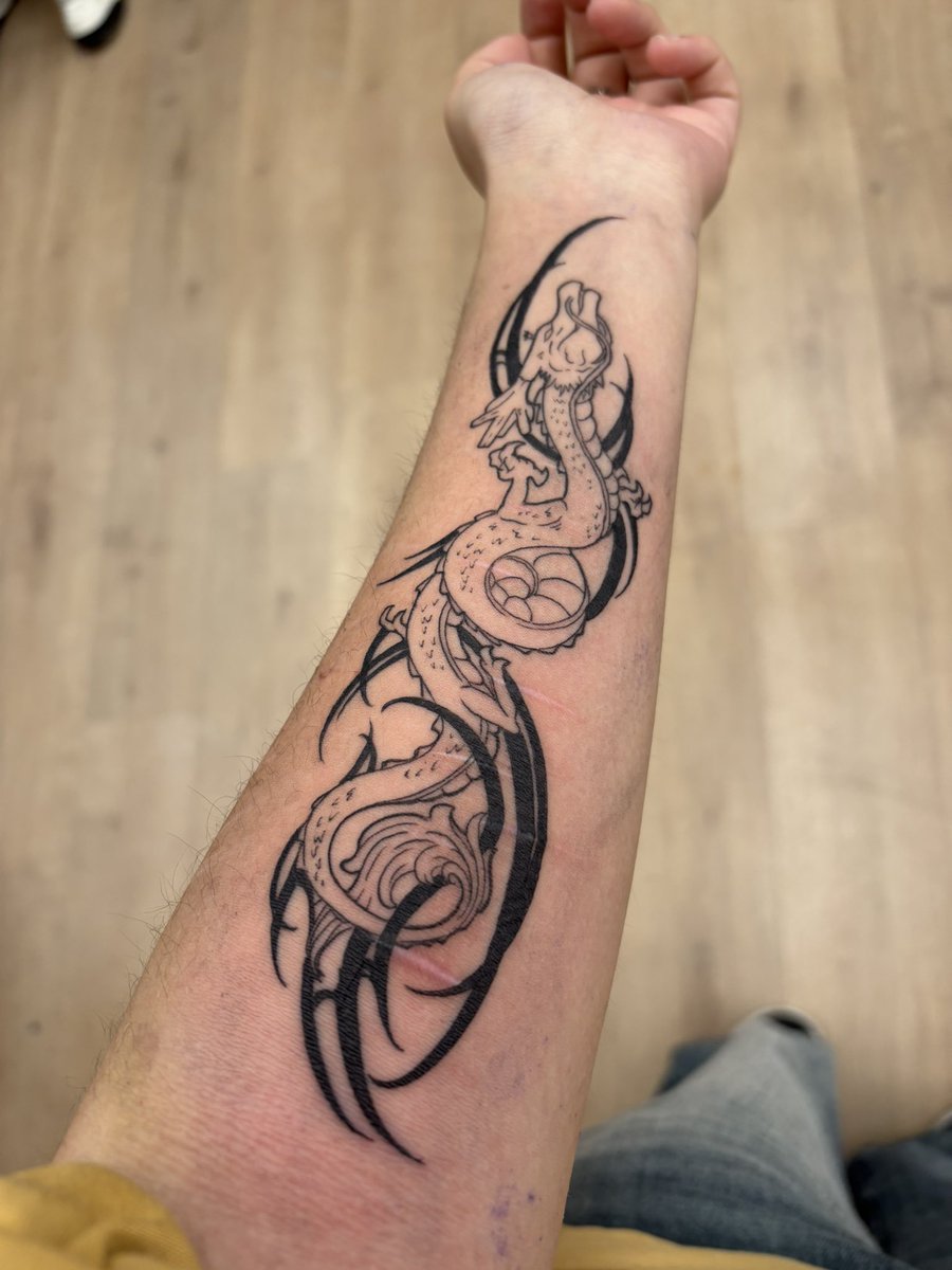 𝓐𝔁 ☆ tweet media