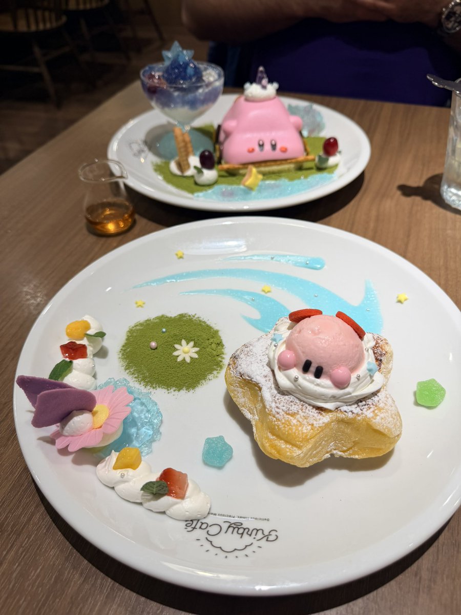 cakestina tweet media