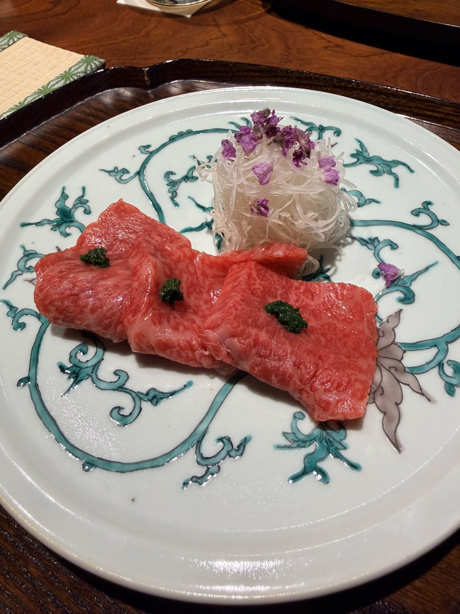 cakestina tweet media