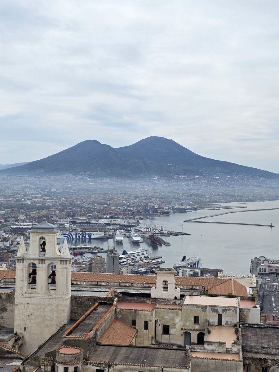 AJFleet_Co's tweet image. 41 miles walked, amazing food and beautiful, happy people. What a place, what a city 🇮🇹🇮🇹 #Naples #Napoli