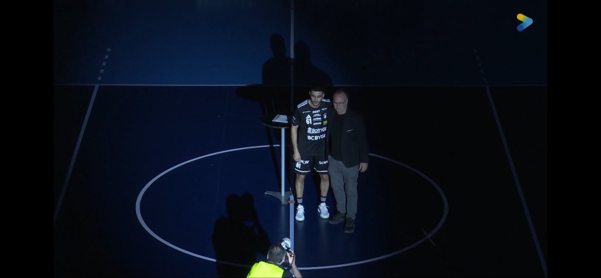 A_Borgstrom's tweet image. Ahmad Aldeeb är klar för en fortsättning i Linköping. Det blir alltså ingen återförening med Omar i Strängnäs till nästa säsong. #SSLse #ibsilly