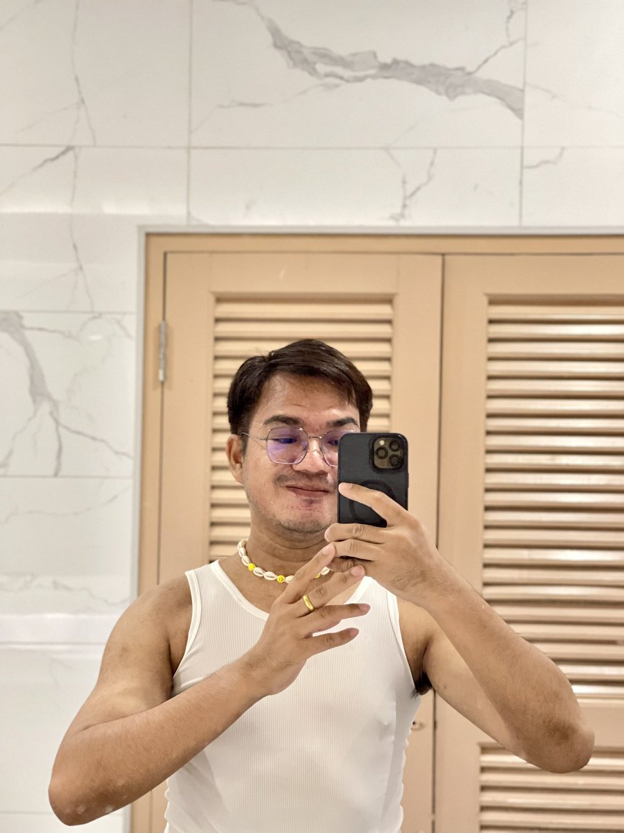 เดอะเบสท์ ที่แปลว่าดีที่สุด tweet media