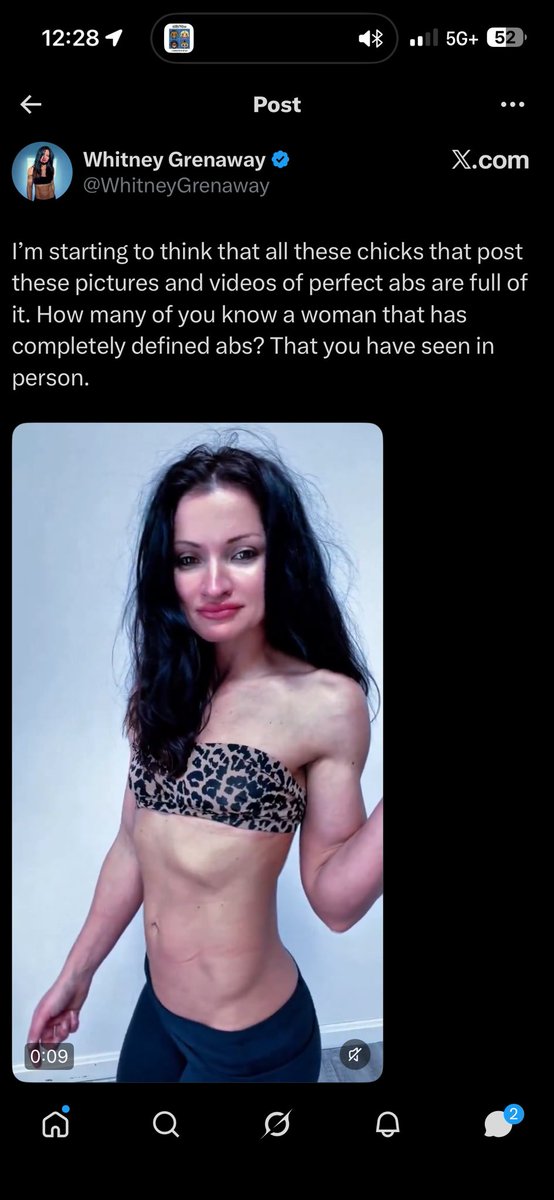 Sticky tweet media