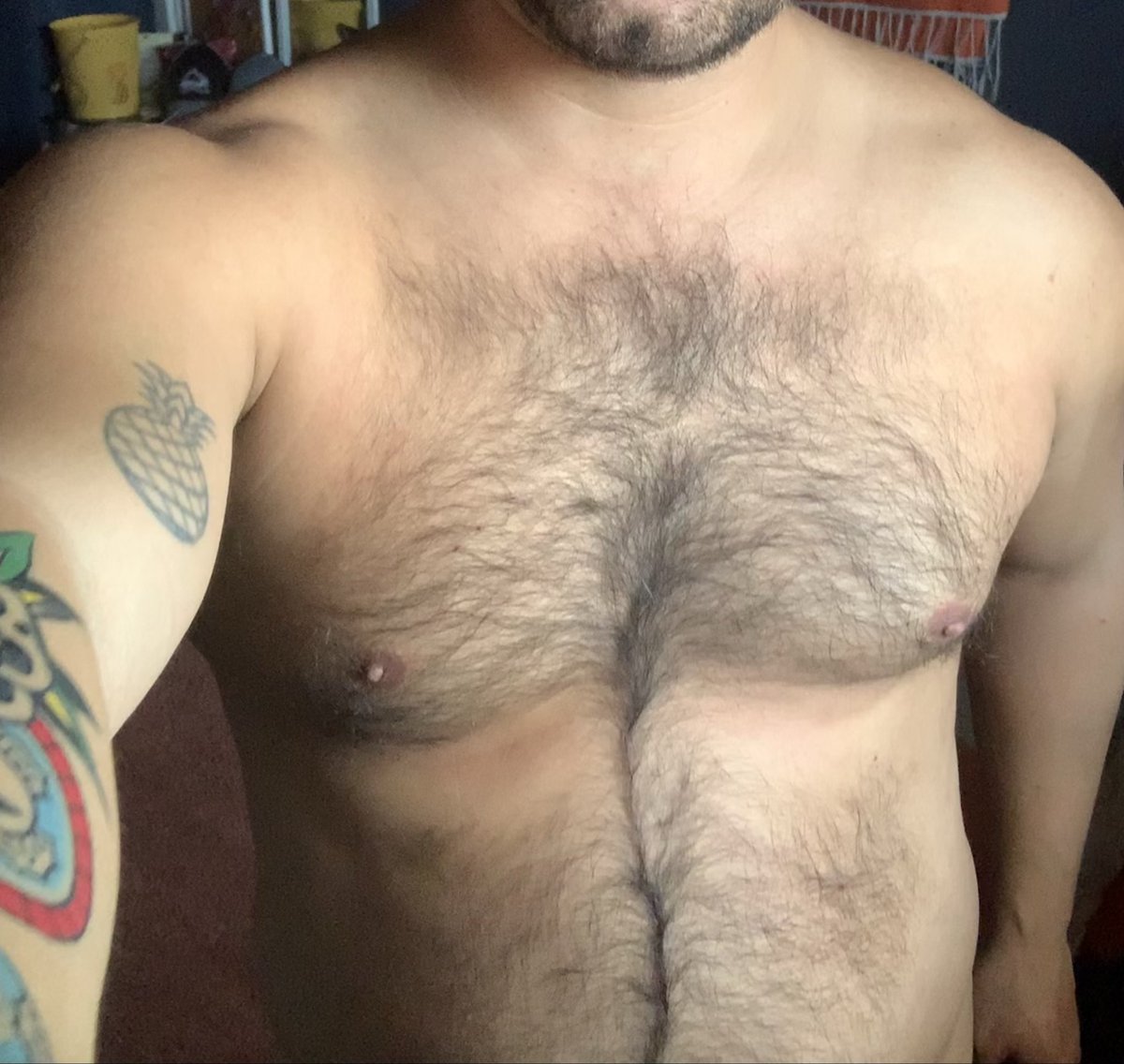 AnanasJackX's tweet photo. Shave? https://t.co/9j7kQhsdqo