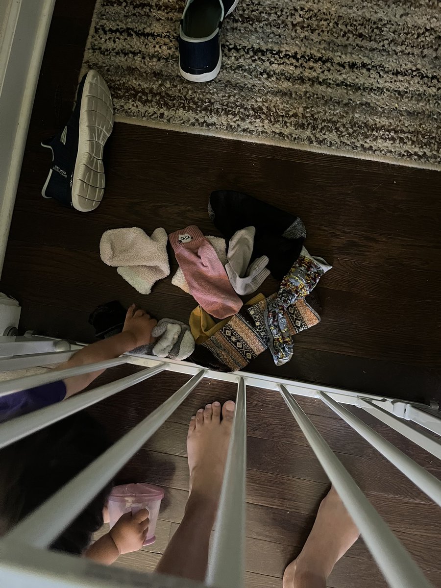 DystopicHippy ✍🏾 tweet media