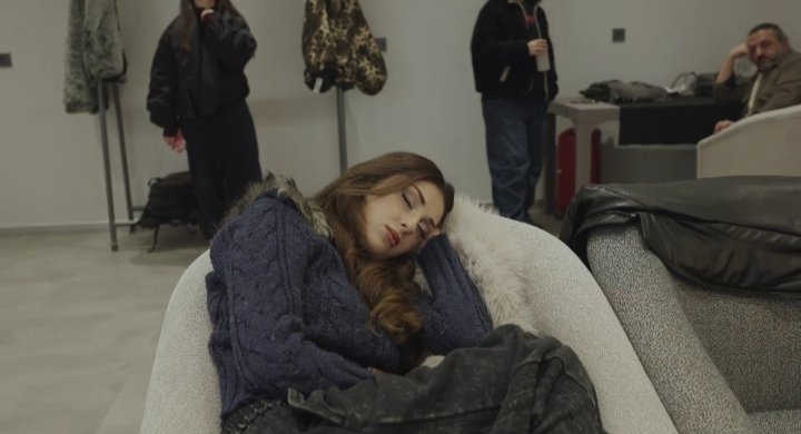 Esin 🍷 tweet media