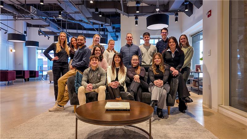 Last week we had our full team together IRL 🤝
Leadership hosted an AMA—getting real about being a CEO/CSO, toughest challenges, scope creep &amp; more. Not every day you get that level of access.

Grateful for the transparency &amp; support, Phil &amp; Leah 👏

#BostonMarketing
