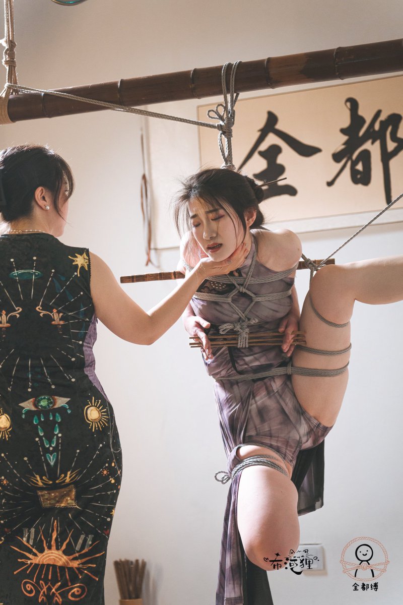 玩绳子的三岁 tweet media