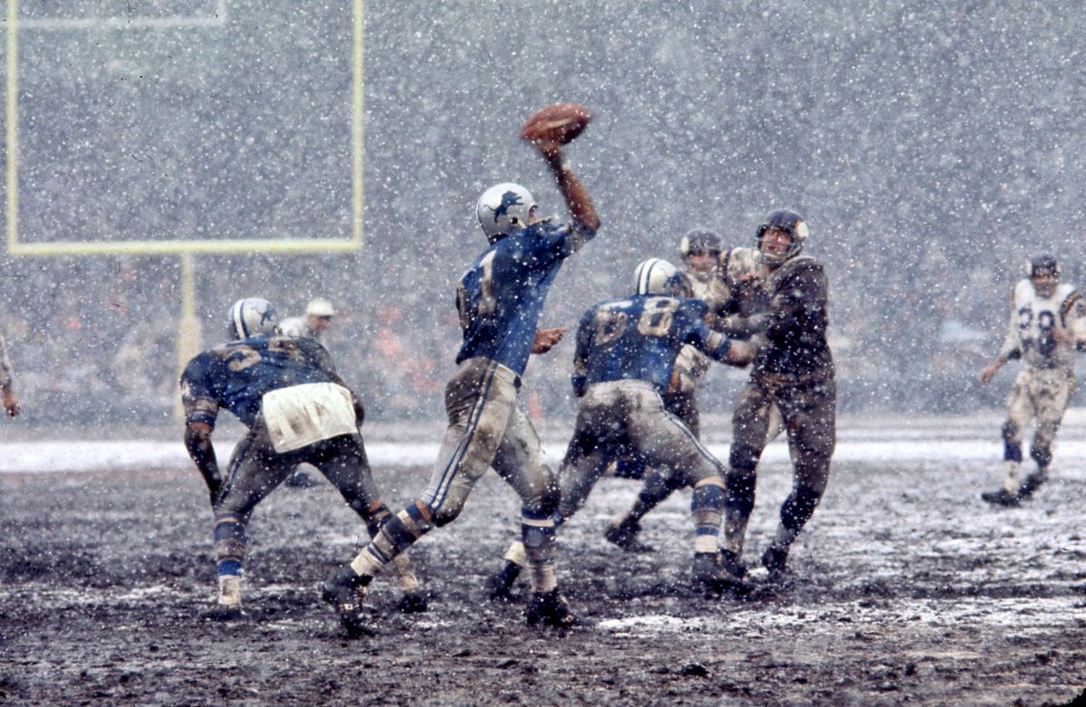 jjthomas06's tweet image. Vikings vs Lions in Detroit
📸Source: Pro Football Hall of Fame