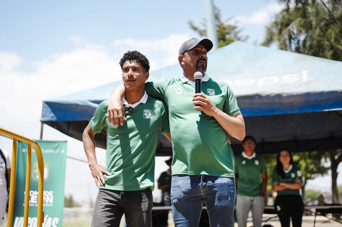 Club León tweet media